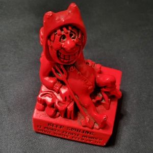 Paula 1966 Red Devil Statue Figurine KEEP SMILING IT MAKES PEOPLE WONDER